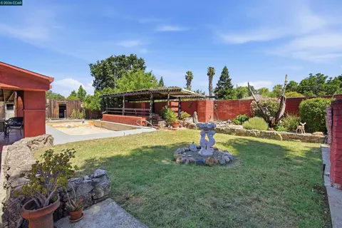 Undisclosed, Concord, CA 94521 photo 10