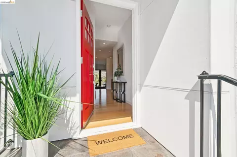 Entry Way - 1537 Ashby Ave, Berkeley, CA 94703 photo 1 of 2