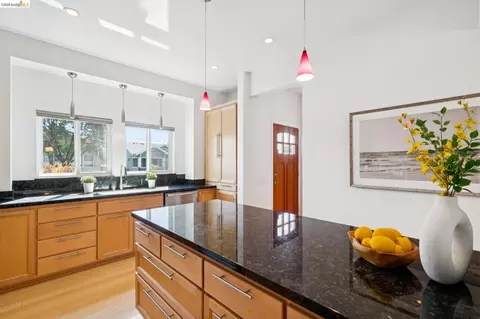 Kitchen - 1537 Ashby Ave, Berkeley, CA 94703 photo 3 of 3