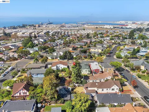 View/Area - 1514 Third St, Alameda, CA 94501 photo 5 of 9