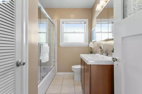 Bath - 1514 Third St, Alameda, CA 94501 photo 1 of 3