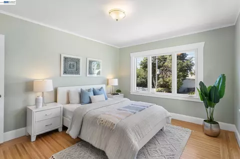 Bedroom - 1514 Third St, Alameda, CA 94501 photo 4 of 5
