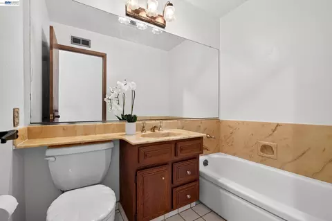 Bath - 30696 Brae Burn Ave, Hayward, CA 94544 photo 2 of 2