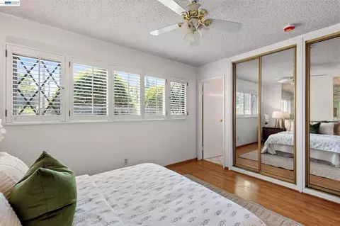 Bedroom - 30696 Brae Burn Ave, Hayward, CA 94544 photo 2 of 3