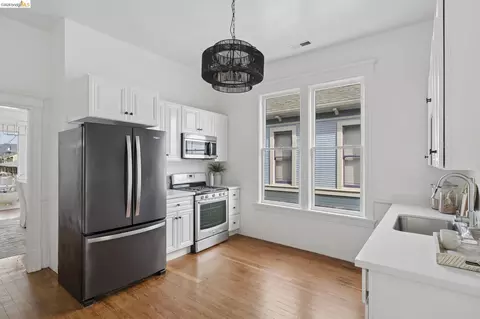 Kitchen - 2138 Pacific Ave, Alameda, CA 94501 photo 1 of 5