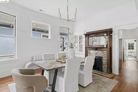 Dining - 2138 Pacific Ave, Alameda, CA 94501 photo 5 of 7