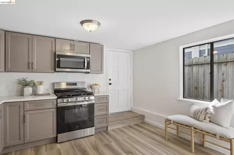 Other - 2138 Pacific Ave, Alameda, CA 94501 photo 10 of 16