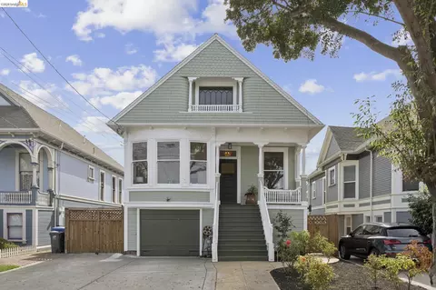 Exterior - 2138 Pacific Ave, Alameda, CA 94501 photo 2 of 11