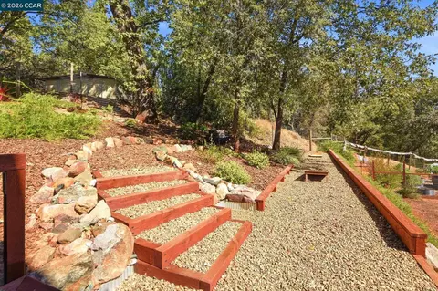 Exterior - 1450 Pleasant Ridge Rd, Colfax, CA 95713 photo 8 of 25
