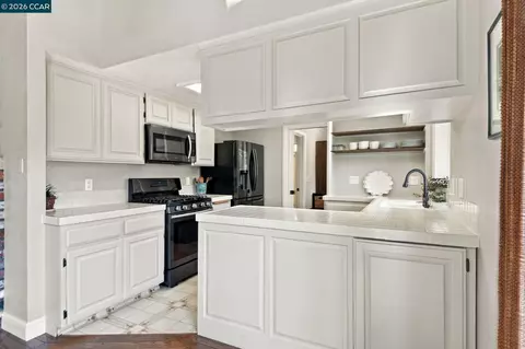Kitchen - 1450 Pleasant Ridge Rd, Colfax, CA 95713 photo 5 of 7