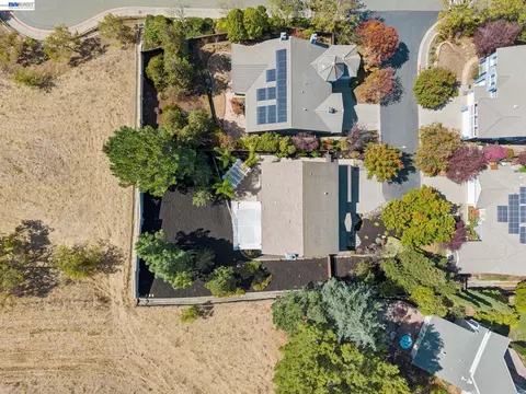 View/Area - 22 Byron Ct, Concord, CA 94521 photo 3 of 6