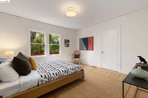 Bedroom - 1668 San Lorenzo Ave, Berkeley, CA 94707 photo 3 of 4