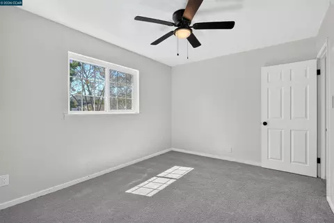 Bedroom - 640 Henry St, Vallejo, CA 94591 photo 11 of 13