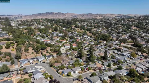View/Area - 640 Henry St, Vallejo, CA 94591 photo 6 of 6