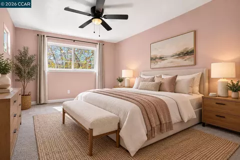 Bedroom - 640 Henry St, Vallejo, CA 94591 photo 9 of 13