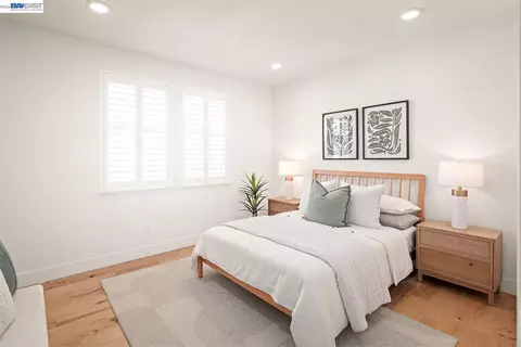 Bedroom - 475 Diller St, Alameda, CA 94501 photo 4 of 5