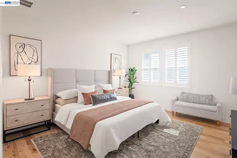 Bedroom - 475 Diller St, Alameda, CA 94501 photo 1 of 5