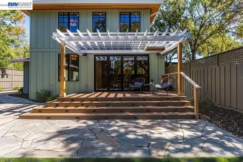 Exterior - 315 E Macarthur, Sonoma, CA 95476 photo 6 of 12