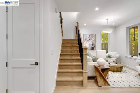 Entry Way - 315 E Macarthur, Sonoma, CA 95476 photo 4 of 8