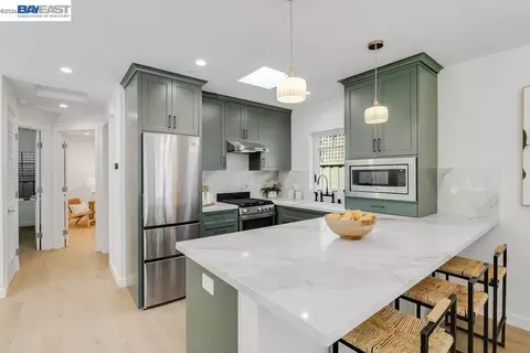 Kitchen - 315 E Macarthur, Sonoma, CA 95476 photo 8 of 11