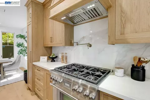 Kitchen - 315 E Macarthur, Sonoma, CA 95476 photo 5 of 11