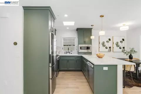 Kitchen - 315 E Macarthur, Sonoma, CA 95476 photo 9 of 11