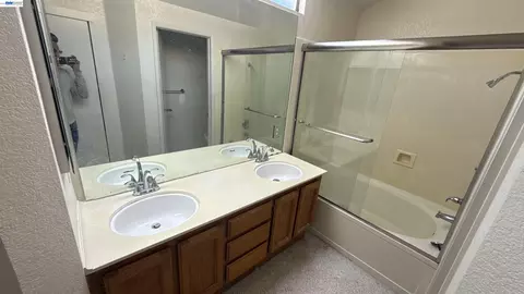 Bath - 359 Aspenridge, Milpitas, CA 95035 photo 3 of 3