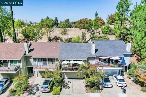View/Area - 2454 Heatherleaf Ln #3, Martinez, CA 94553 photo 2 of 7