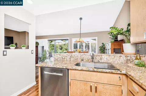Kitchen - 2454 Heatherleaf Ln #3, Martinez, CA 94553 photo 4 of 5