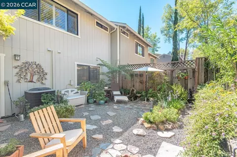 Exterior - 2454 Heatherleaf Ln #3, Martinez, CA 94553 photo 11 of 17