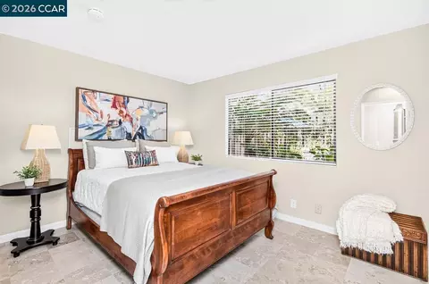 Bedroom - 2454 Heatherleaf Ln #3, Martinez, CA 94553 photo 1 of 4