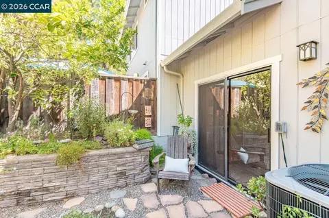 Exterior - 2454 Heatherleaf Ln #3, Martinez, CA 94553 photo 13 of 17