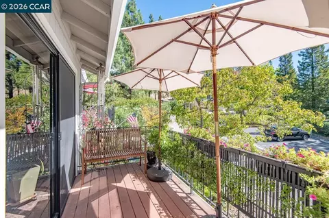 Exterior - 2454 Heatherleaf Ln #3, Martinez, CA 94553 photo 5 of 17