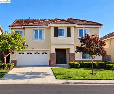 210 Tanglewood Dr, Richmond, CA 94806