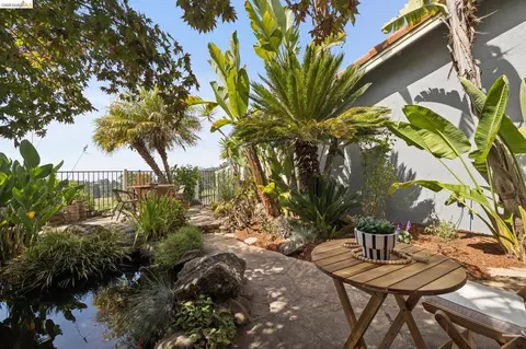 77 Ironwood, Oakland, CA 94605