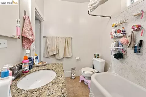 Bath - 2307-2309 Prince St, Berkeley, CA 94705 photo 3 of 7