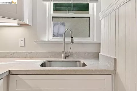 Kitchen - 2307-2309 Prince St, Berkeley, CA 94705 photo 2 of 8