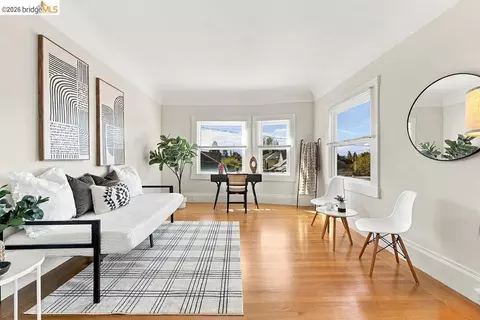 Living - 2307-2309 Prince St, Berkeley, CA 94705 photo 4 of 10