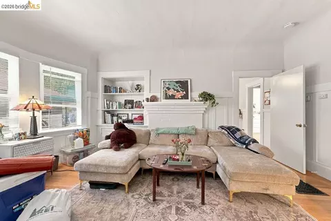 Living - 2307-2309 Prince St, Berkeley, CA 94705 photo 3 of 10