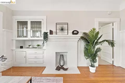 Living - 2307-2309 Prince St, Berkeley, CA 94705 photo 9 of 10