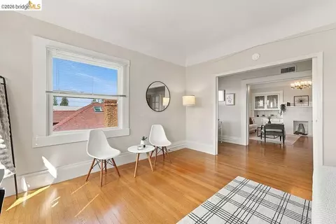 Living - 2307-2309 Prince St, Berkeley, CA 94705 photo 6 of 10