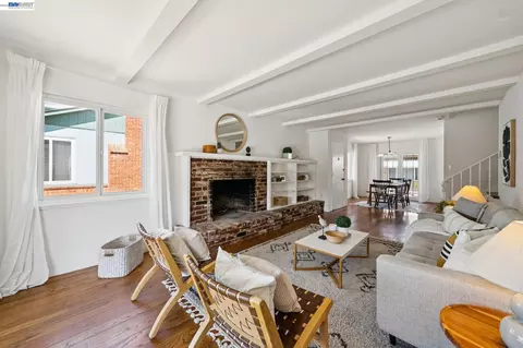 Living - 3315 Central Ave, Alameda, CA 94501 photo 5 of 5