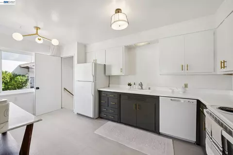 Kitchen - 3315 Central Ave, Alameda, CA 94501 photo 1 of 2