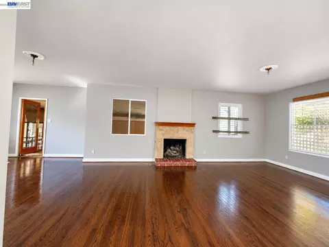 2305 Tennessee St, Vallejo, CA 94591 photo 2