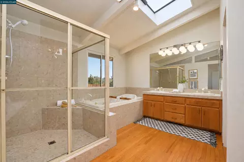 Bath - 71 Gilrix Dr, Martinez, CA 94553 photo 1 of 4