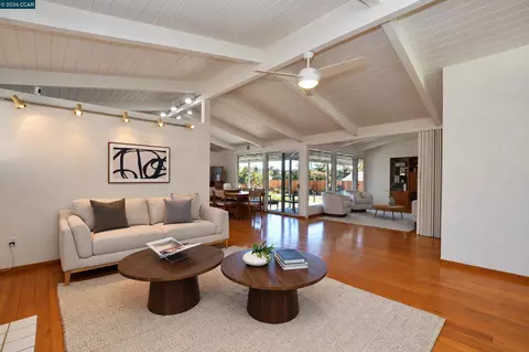 Living - 71 Gilrix Dr, Martinez, CA 94553 photo 3 of 4