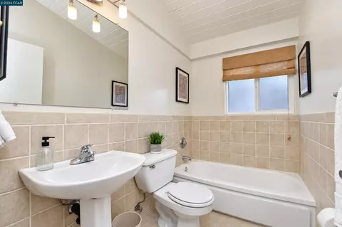 Bath - 71 Gilrix Dr, Martinez, CA 94553 photo 4 of 4