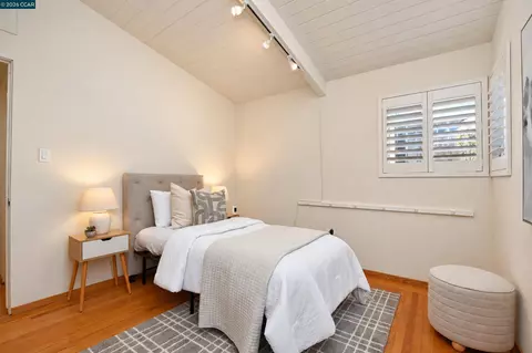 Bedroom - 71 Gilrix Dr, Martinez, CA 94553 photo 3 of 4