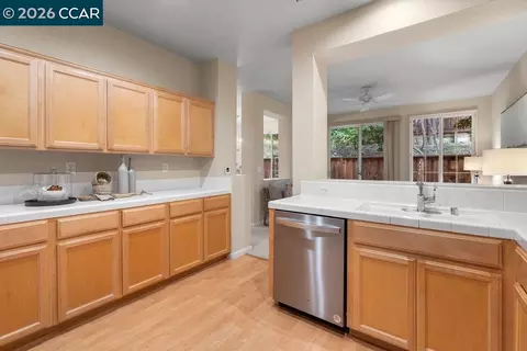 Kitchen - 10780 Ruthven Ln, Dublin, CA 94568 photo 3 of 3