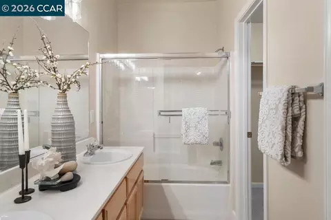 Bath - 10780 Ruthven Ln, Dublin, CA 94568 photo 1 of 3